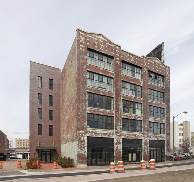 435 Monticello Ave