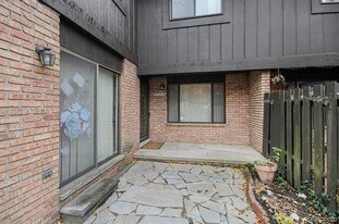 37313 Clubhouse Dr in Sterling Heights, MI - Building Photo