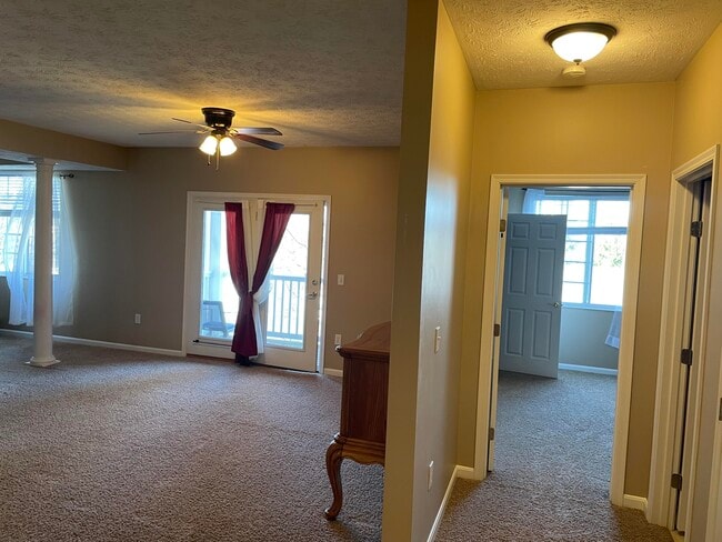 1153 Fairman Way in Florence, KY - Building Photo - Building Photo