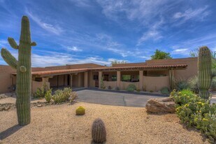 1103 Ocotillo Cir in Carefree, AZ - Building Photo