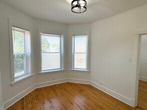 1741 N Central Park Ave in Chicago, IL - Building Photo - Building Photo