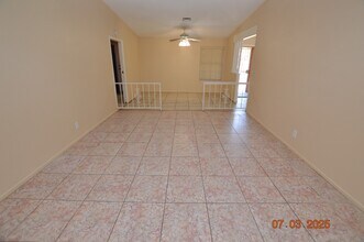 6486 Bullion Blvd in Las Vegas, NV - Building Photo - Building Photo