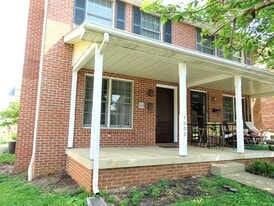 1005 Ayres Ct in Lancaster, PA - Building Photo