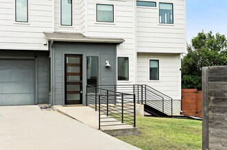 1104 Marcy St in Austin, TX - Building Photo - Building Photo