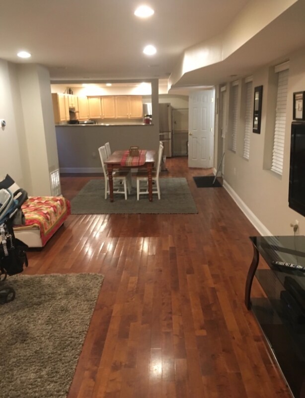 216 9th St SE in Washington, DC - Foto de edificio - Building Photo