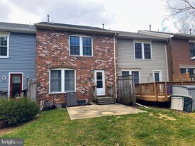 2415 Prentice Ct in Frederick, MD - Building Photo