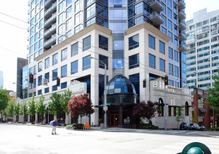 Cristilla Condominium Tower in Seattle, WA - Building Photo - Building Photo