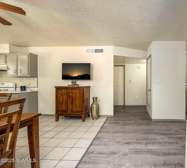963 Maple St in Las Cruces, NM - Building Photo - Building Photo