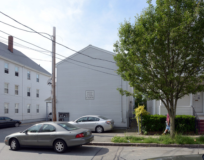 60 Deane St in New Bedford, MA - Building Photo - Building Photo