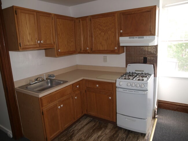 39 S 10th St, Unit 3 in Allentown, PA - Building Photo - Building Photo