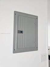 3430 NW 52nd Ave in Lauderdale Lakes, FL - Building Photo - Building Photo