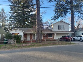 11724 Alta Vista Ave in Grass Valley, CA - Building Photo