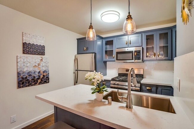 property at 4060 S Hoover St