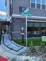 5204 Drwal Pl in Sayreville, NJ - Building Photo