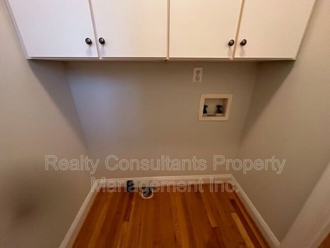 11 Park Village Ln in Greensboro, NC - Building Photo - Building Photo