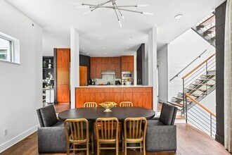 1960 Tall Tree Dr NE in Atlanta, GA - Foto de edificio - Building Photo