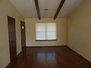 510 NE 18th St in Moore, OK - Building Photo - Building Photo