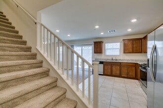 301 Rain Quail Wy in Henderson, NV - Building Photo - Building Photo
