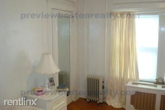 200 Commonwealth Avenue-Unit -APT# 2-OJ in Newton, MA - Building Photo - Building Photo