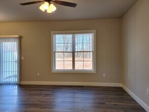 111 Magnolia Dr in Middletown, PA - Building Photo - Building Photo