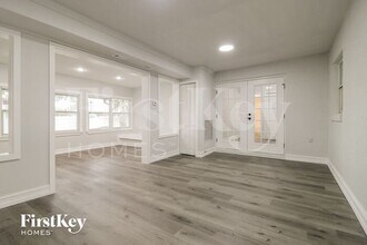 980 Sylvia Dr in Deltona, FL - Building Photo - Building Photo