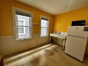 13 Anson St, Unit 2 in Boston, MA - Building Photo - Building Photo