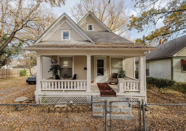 property at 236 N Green St