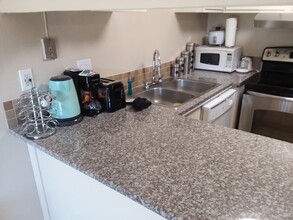 308 Miracle Strip Pkwy SW in Fort Walton Beach, FL - Building Photo - Building Photo