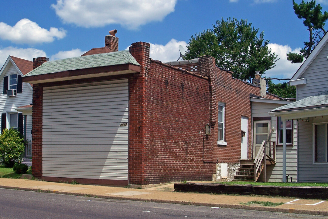 4442 Morganford Rd in St. Louis, MO - Building Photo