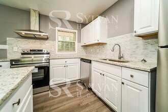 364 King Arthur Ct in Jonesboro, GA - Building Photo - Building Photo