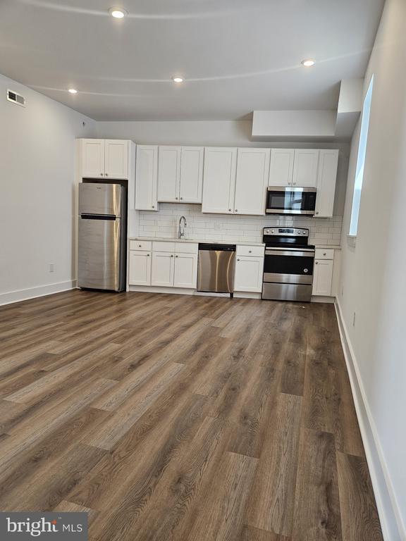 property at 6202-4 Germantown Ave
