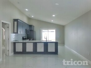 30229 Double Dr in Wesley Chapel, FL - Building Photo - Building Photo