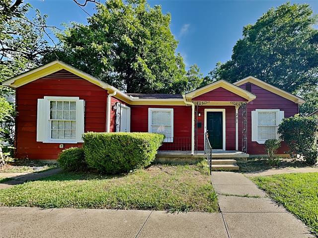 201 W Avenue G in Garland, TX - Building Photo