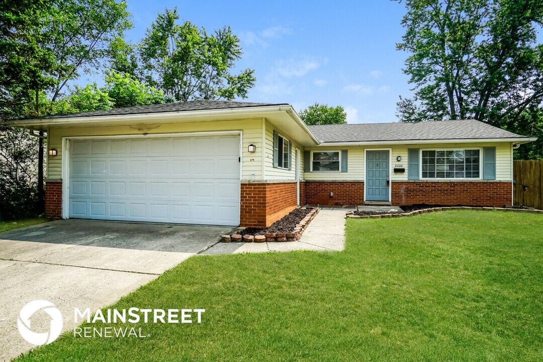 2600 Maybury Rd in Columbus, OH - Foto de edificio