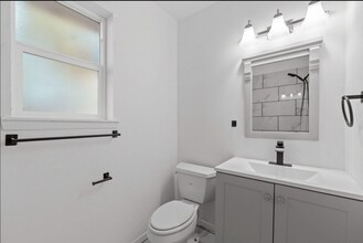 9930 Valley Lake Dr in Houston, TX - Building Photo - Building Photo