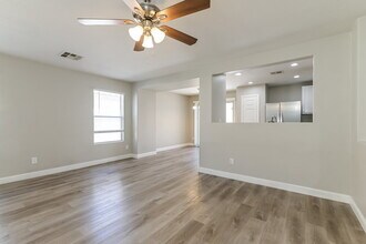 11738 Magliana St in Las Vegas, NV - Foto de edificio - Building Photo