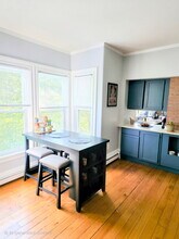 86 Holden St, Unit 2 in Providence, RI - Foto de edificio - Building Photo