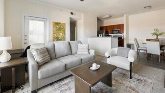 901 Lakeside Cir, Unit 3205 in Lewisville, TX - Building Photo