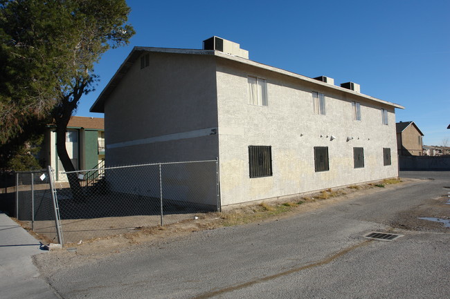 4777 Craig Rd in Las Vegas, NV - Building Photo - Building Photo