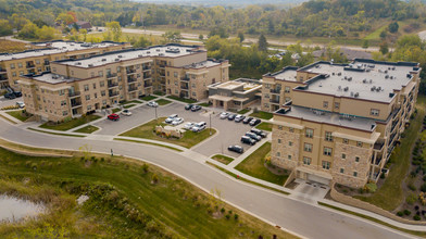 Sutter Creek Apartments in Brookfield, WI - Building Photo - Building Photo