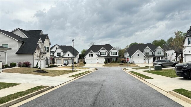 505 Blackberry Ln in Canton, GA - Building Photo - Building Photo
