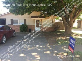 2118 35th St in Lubbock, TX - Building Photo