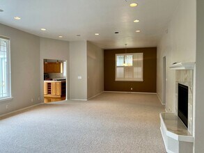 4835 Dickson Dr in Eureka, CA - Building Photo - Building Photo