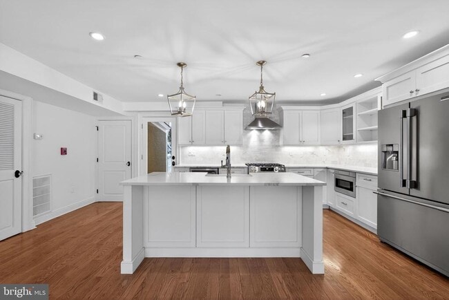 property at 200 W Wayne Ave