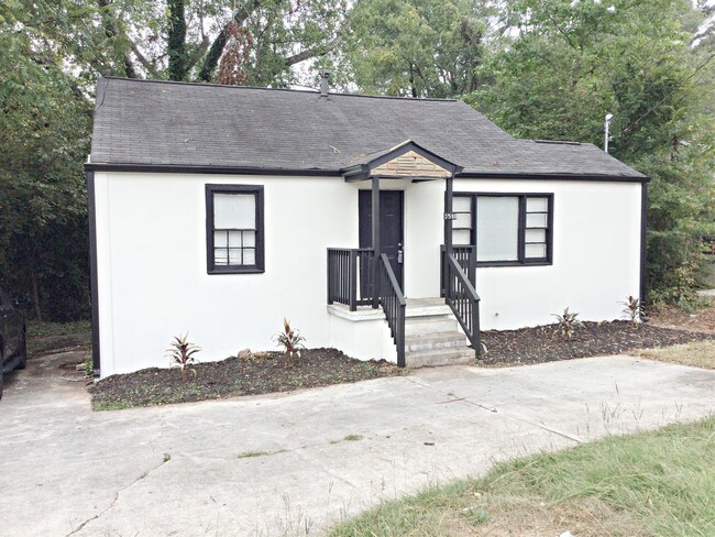 property at 3510 E Ponce de Leon Ave