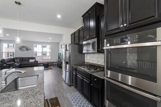 16 Sedicavage Way in Mt. Olive, NJ - Building Photo - Building Photo