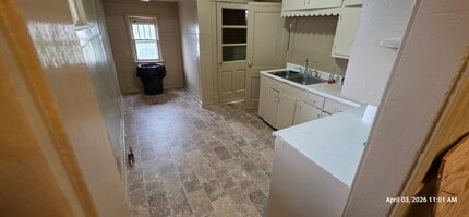 5820 E 15th Terrace in Kansas City, MO - Building Photo - Building Photo