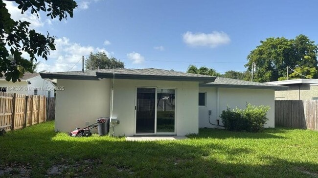 property at 2710 Grant St