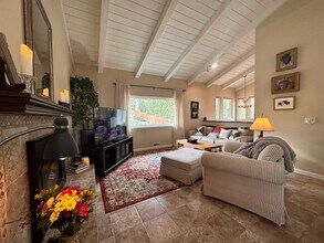 214 Mar Vista Dr in Monterey, CA - Building Photo - Building Photo