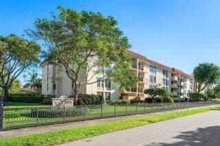 property at 1000 Spanish River Rd